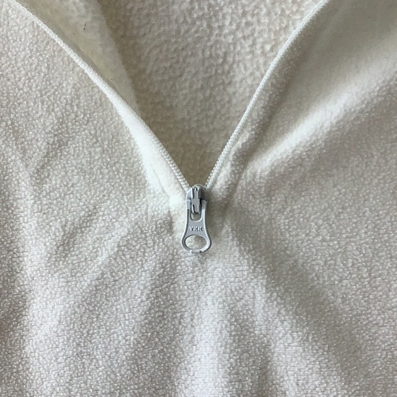 Old navy pullover size M. - Picture 2 of 5